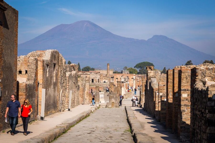 From Rome: Pompeii, Amalfi Coast, and Sorrento Day Trip - What the Pompeii schedule feels like