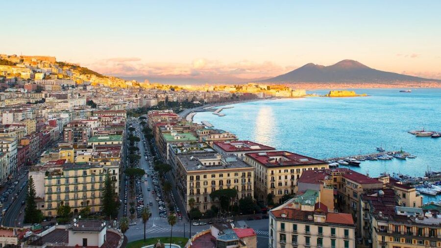 From Rome: Pompeii and Naples Day Trip by High-Speed Train - Espresso, sfogliatella, and a short taste of local life