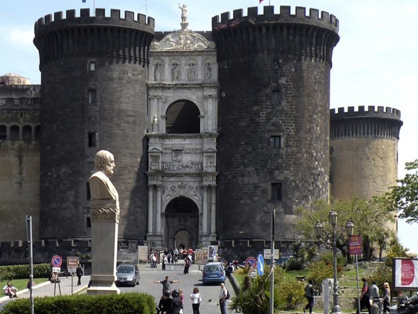 From Rome: Pompeii and Naples, Full Day Tour with Lunch - The guide can make or break Pompeii