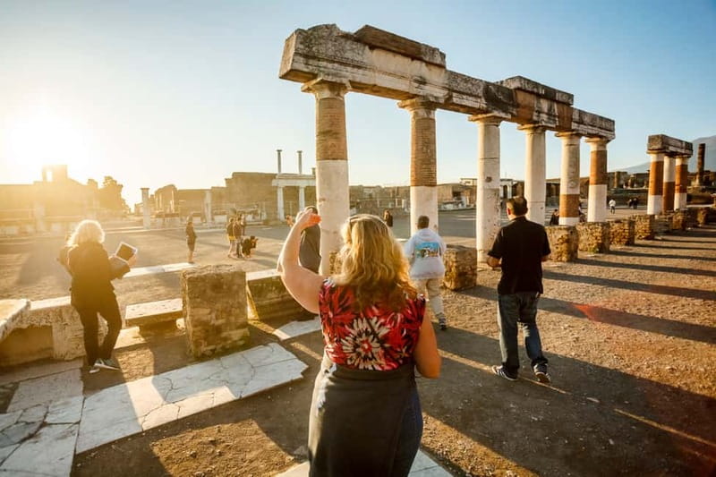 From Rome: Pompeii and Vesuvio Guided Day Trip with Lunch - The coral and cameo stop is the weakest link