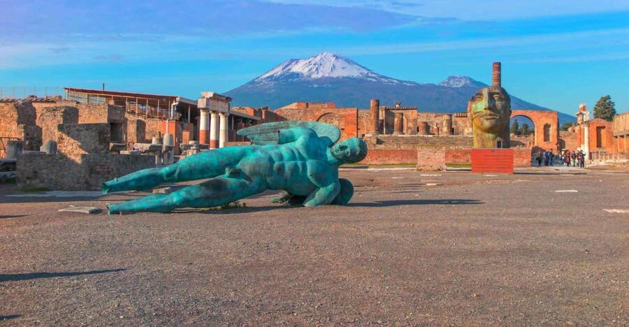 From Rome: Pompeii Day Trip by Fast Train and Car - Why the train makes Pompeii possible from Rome