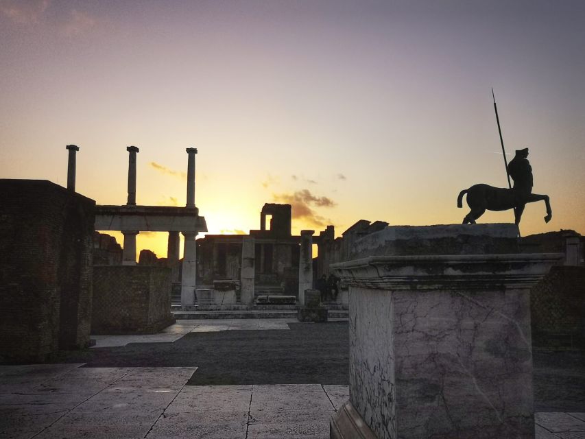 From Rome: Pompeii Day Trip by Fast Train and Car - Forum Baths: reading daily Roman life
