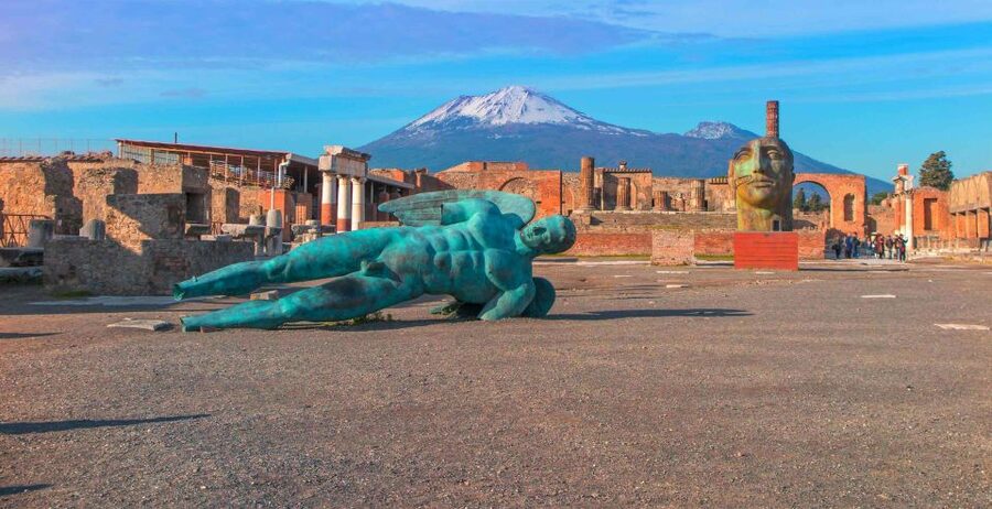 From Rome: Pompeii Day Trip by Fast Train and Car - Meeting your guide at Pompeii Scavi