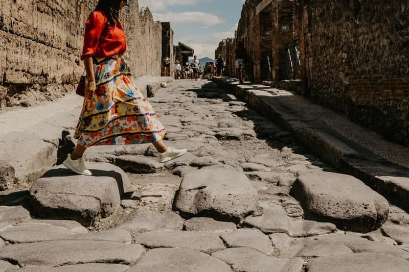 From Rome: Pompeii Ruins Tour with Expert Guide & Fast Train - Key points to know before booking