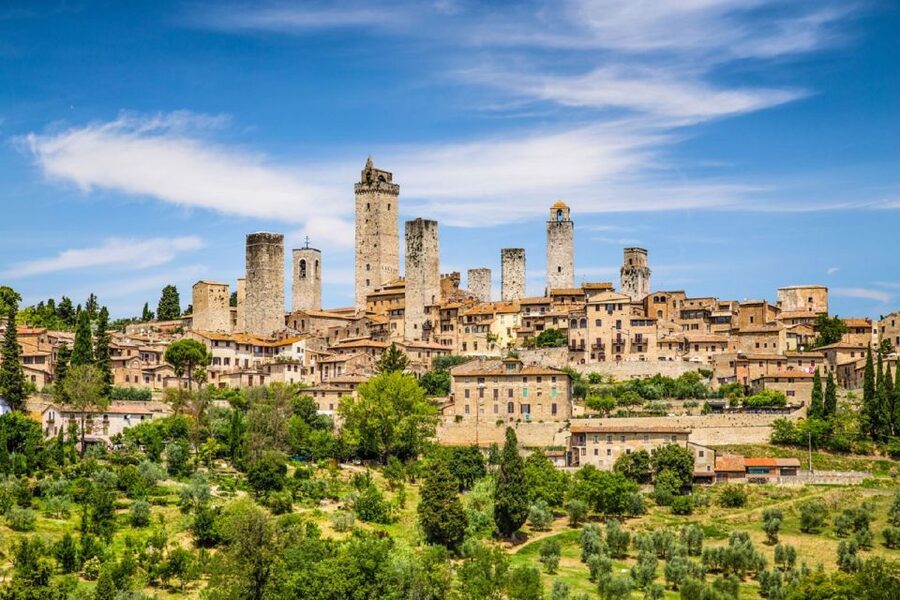 From Rome: Siena & San Gimignano Semiprivate Day Trip - Siena and the drama of Piazza del Campo