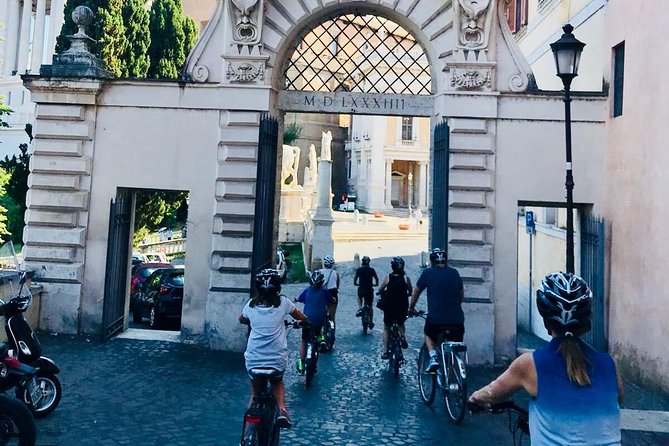 Gems of Rome: Small Group E-Bike Tour with Street Food stops - Starting with the Colosseum and ancient Rome