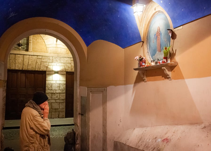 Ghosts, Legends & Mysteries of Rome Tip-Based Walking Tour - The Fountain of the Mask and Rome’s odd details