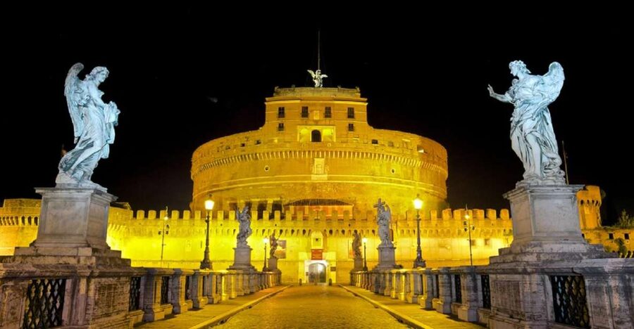 Ghosts of Rome 2-Hour Tour - Rome after sunset, with a darker story to tell