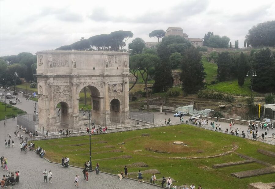 Guided tour of Roman Forum & Palatine Hill - Finishing near the Arch of Constantine