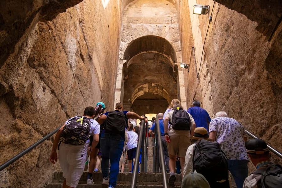 Guided Tour to the Palatine Coliseum and Roman Forum - Meeting at Via di S. Giovanni in Laterano, 14