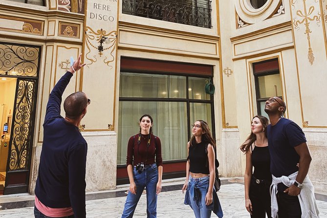Guided Walking Tour of Rome: Top Sights & Baroque Treasures - Trevi Fountain: a 20-minute look at Rome’s most famous water show