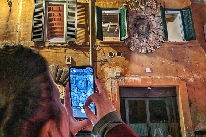 Haunted Rome Ghost Tour - The Original - How the dowsing-rod activity works