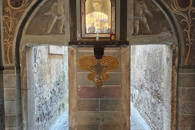 Hidden Gems of Rome Walking Tour - Starting beneath the statue at Campo de’ Fiori