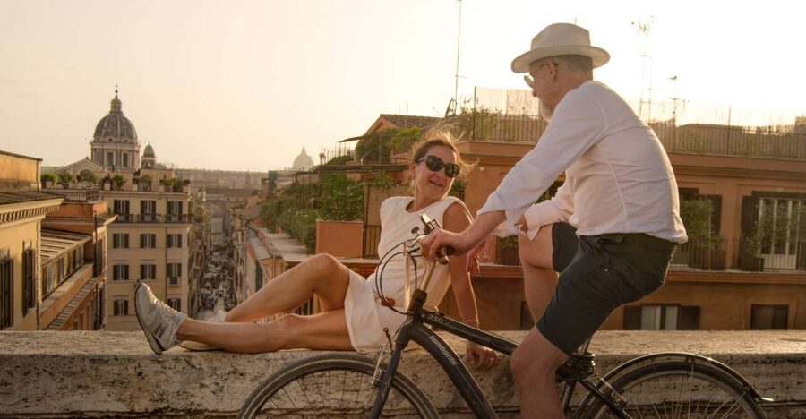 In Rome like a star: e-bike tour with photo shoot - Borghese Gardens and the Pincio Terrace