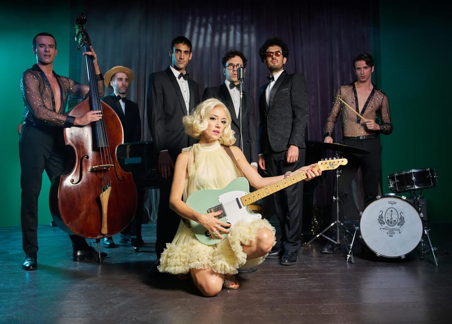 Italian Song Night with Una Come Me Concert - Dinner, table service, and the value of the ticket