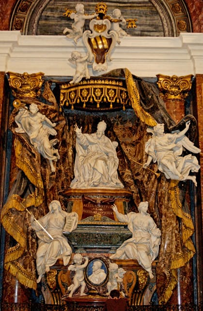Jubilee tour: art and popes in Rome in the golden age of Christendom - Trevi Fountain and the Jubilee rivalry