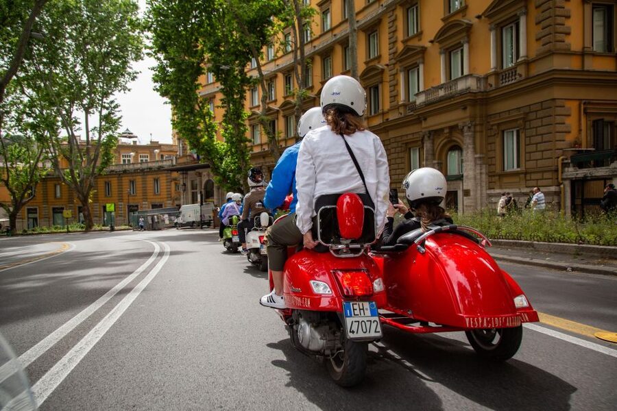 Morning Vespa Sidecar Tour with Cappuccino - St. Peter’s and the ride toward Gianicolo Hill