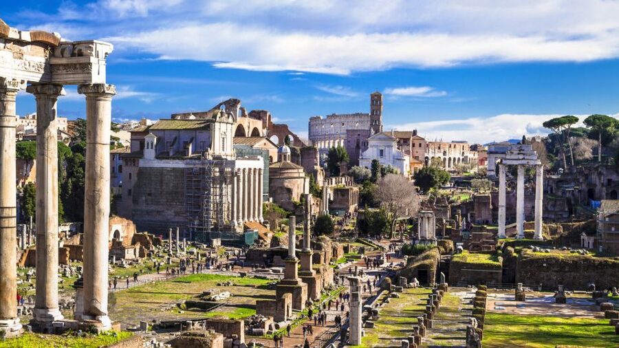 Palatine Hill and Roman Forum Tour with Fast-Track Entrance - Climbing Palatine Hill and seeing Rome from above