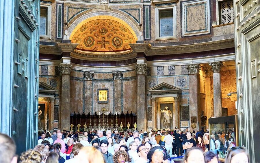 Pantheon Audio Guided Tour: Endless Imperial Rome Experience - What your one-hour Pantheon visit is really like