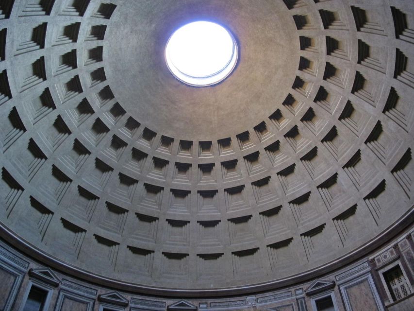 Pantheon Skip-the-Line Priority Ticket with Pantheon E-Book - Studying the tombs and major artworks