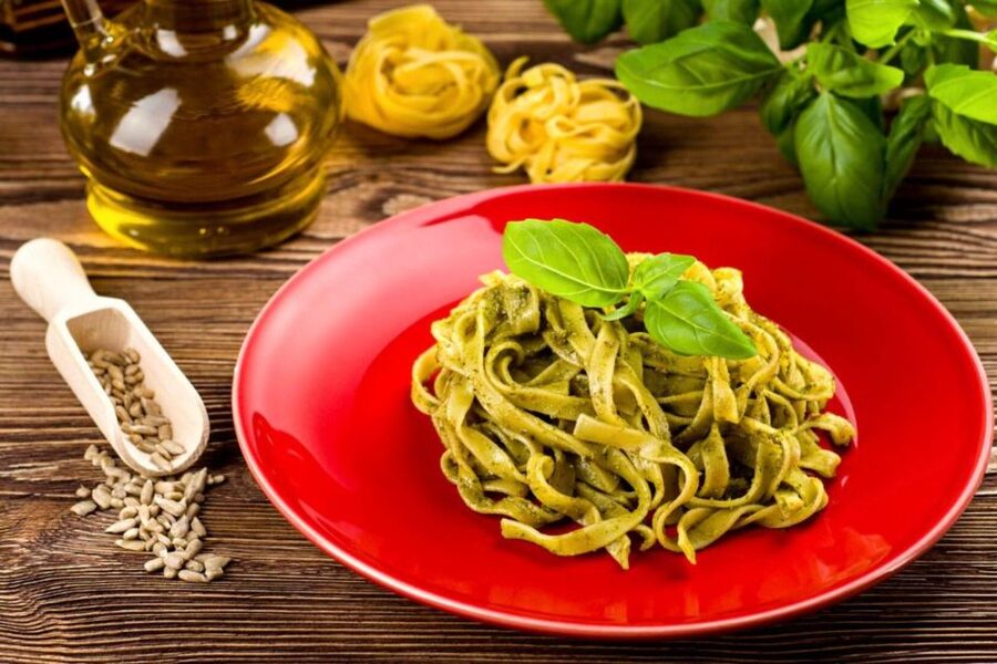 Pasta Cooking Class with Pesto Sauce Making in Rome Center - From worktable to restaurant table