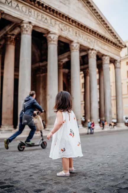 Photo Shoot in Rome with Vespa And Vintage Fiat 500 Options - Gelato gives the session a sweet finish