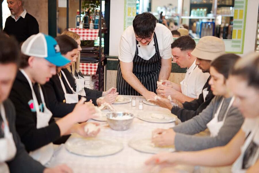 Pizza Cooking Class in Rome - Piazza Navona - Should you book the Piazza Navona pizza class?