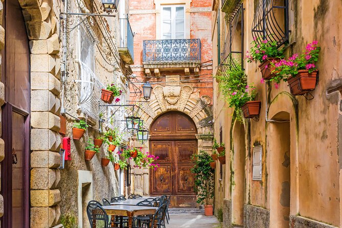 Pompeii, Amalfi Coast and Positano Day Trip from Rome - Pompeii: two hours among the ruins