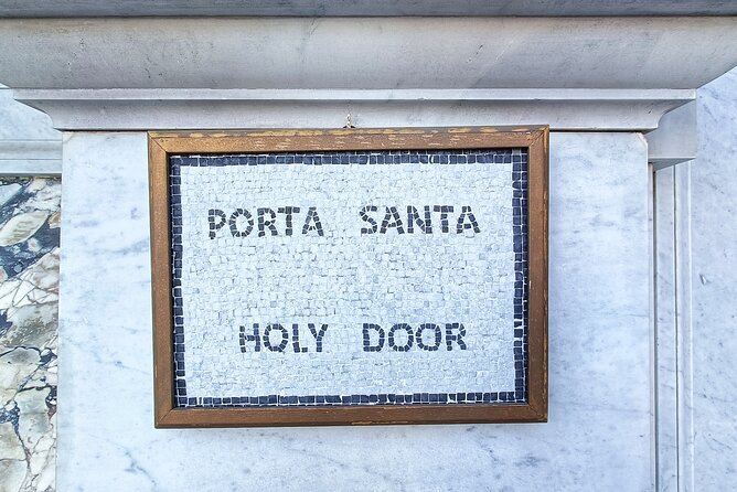 Pope Francis Tomb and Papal Basilicas Tour - Saint John in Lateran and the Holy Stairs