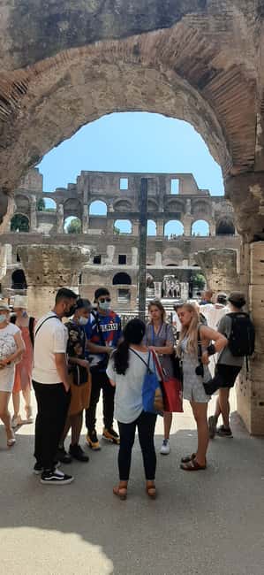 Private 1.5-Hour Family-Friendly Tour of the Colosseum - Entering the Colosseum with priority access