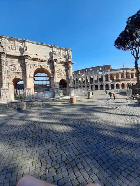 Private 1.5-Hour Family-Friendly Tour of the Colosseum - What the guide adds to the visit