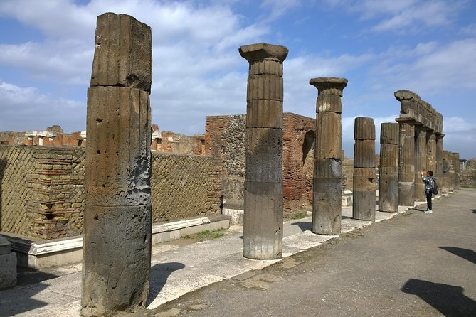 Private daytour medieval castles from Civitavecchia port - Santa Severa Castle and the old port of Pyrgi