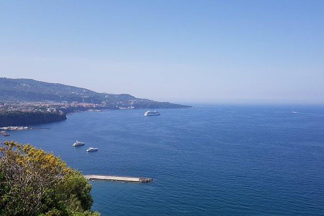 Private daytour medieval castles from Civitavecchia port - Orvieto and the 13th-century Duomo