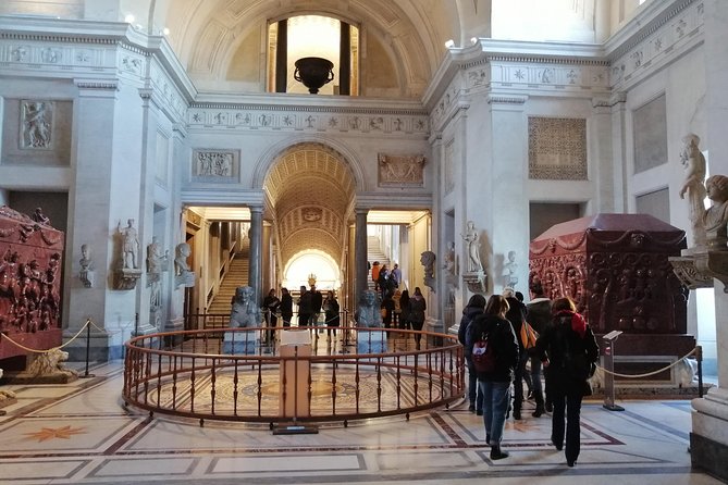 Private Vatican Museums and St. Peter's Basilica Early Bird Tour - Why the early hour changes the Vatican visit