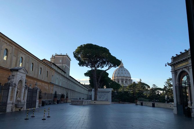 Private Vatican Museums and St. Peter's Basilica Early Bird Tour - Inside the Vatican Museums, from the Belvedere Courtyard to the Gallery of Maps
