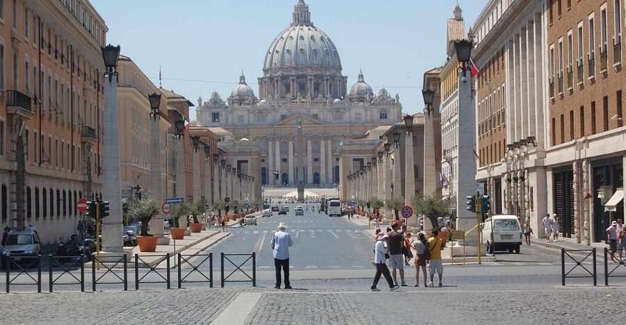 Private Vatican: Tour of Museums, Sistine C & St. Peter's - The Vatican Museums: art with a clear story