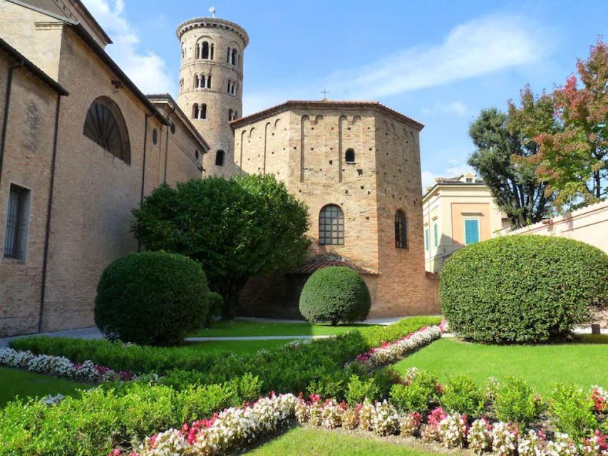 Ravenna: Private City Top Sights and Monuments Walking Tour - Sant’Apollinare Nuovo and its long procession of figures