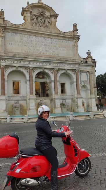 RENTA A VESPA - Helmets, insurance, and the real price