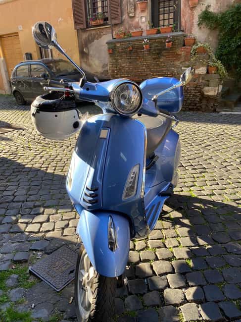RENTA A VESPA - What riding a Vespa in Rome actually asks of you