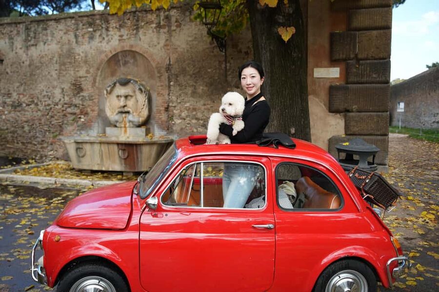 Roma: Fiat500 & Aperol Spritz Photo tour - Through Trastevere’s narrow streets