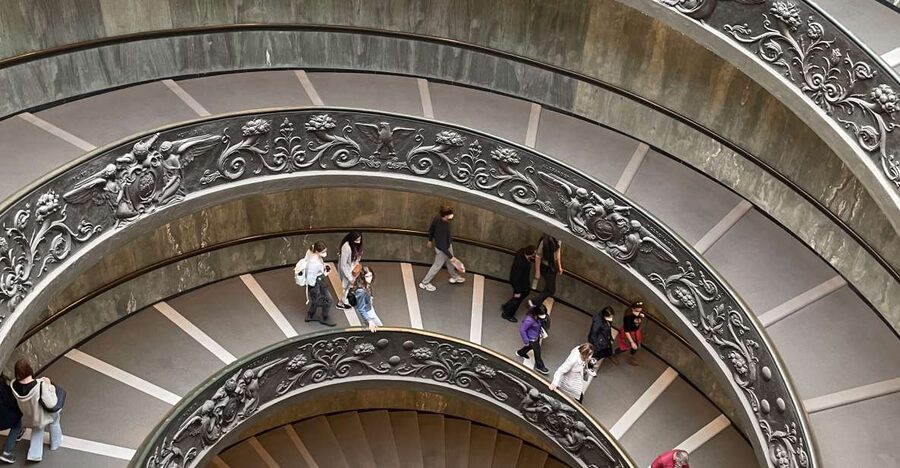 Roma Museo Vaticano y Capilla Sixtina Tour guiado - The Gallery of Maps and an older view of the world