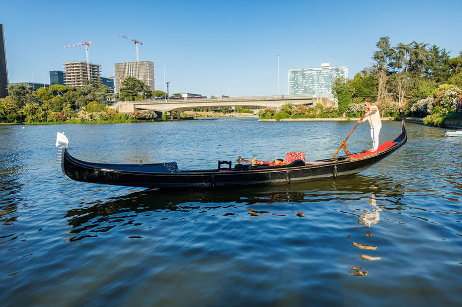 Roma: The one and only Roma Gondola tours on the lake! - Practical details that affect your plans