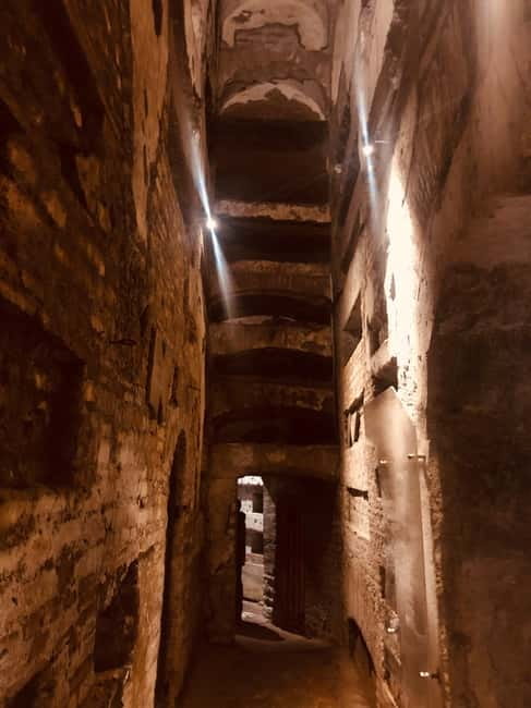 Roman Catacombs Guided Tour with Transfer - Choosing among San Callixtus, Domitilla, and San Sebastiano