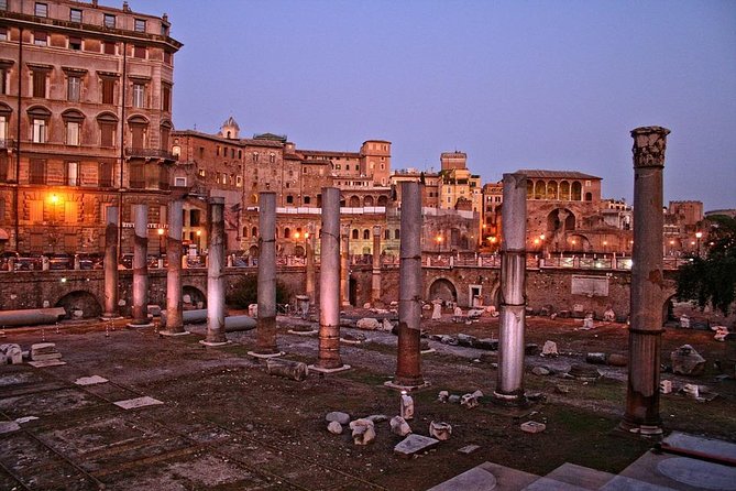 Roman Nightscape: Exclusive Private Night Tour with Driver - Piazza Navona and the shape of an ancient stadium