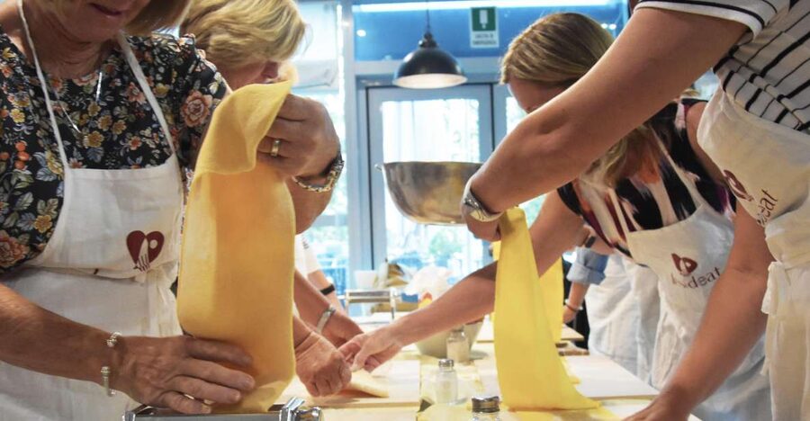 Rome: 1 Hour Pasta Making Class - Making Pasta Above Rome’s Trionfale Market