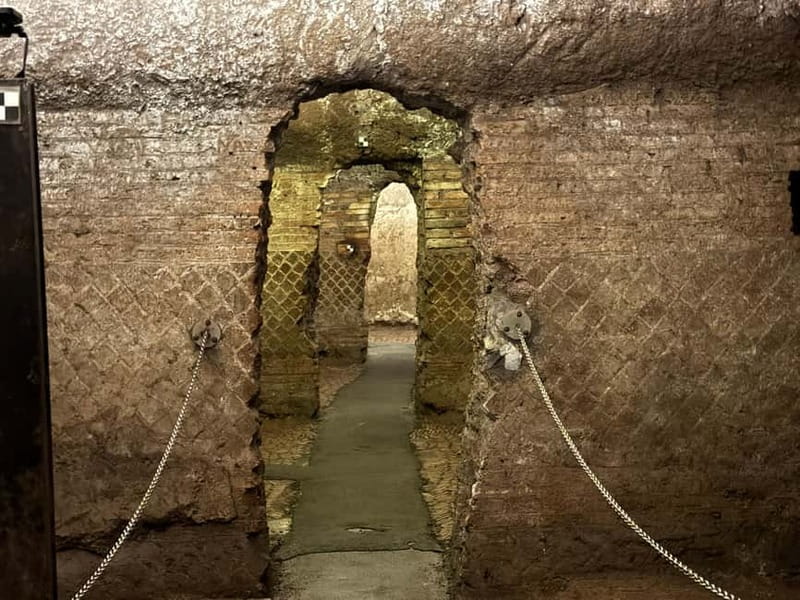 Rome: 2.5-Hour San Clemente & Underground Private Tour - Key points to know before booking