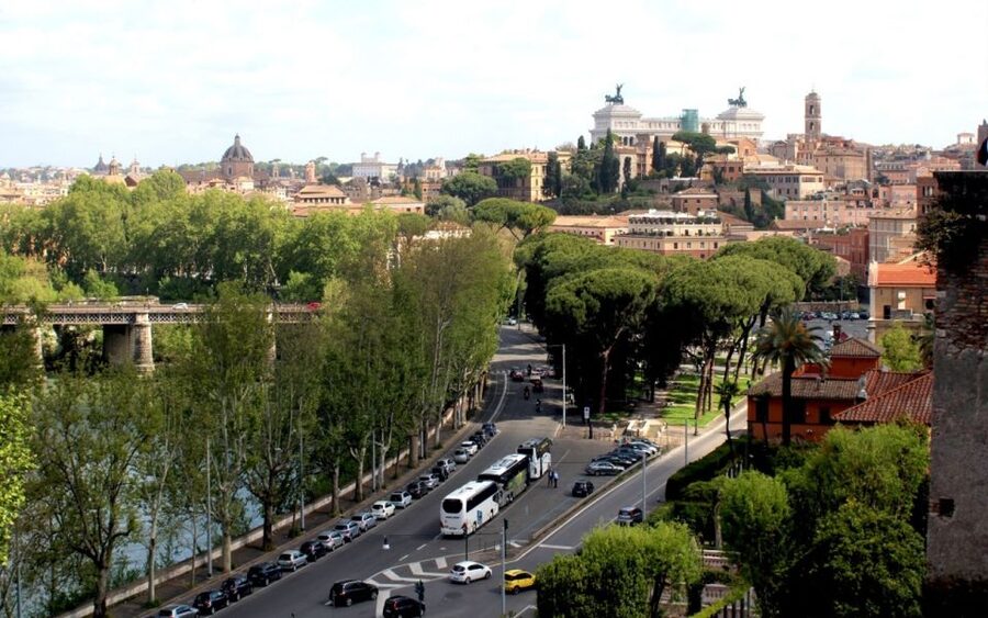 Rome: 3-Hour Panoramic Luxury Golf Cart Tour - Starting near the Colosseum