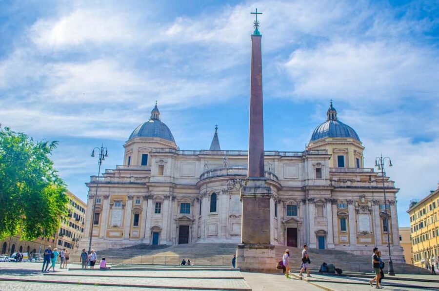 Rome: 3 Papal Basilicas Guided Tour with Minivan Transfers - Clothing, walking, and practical limits