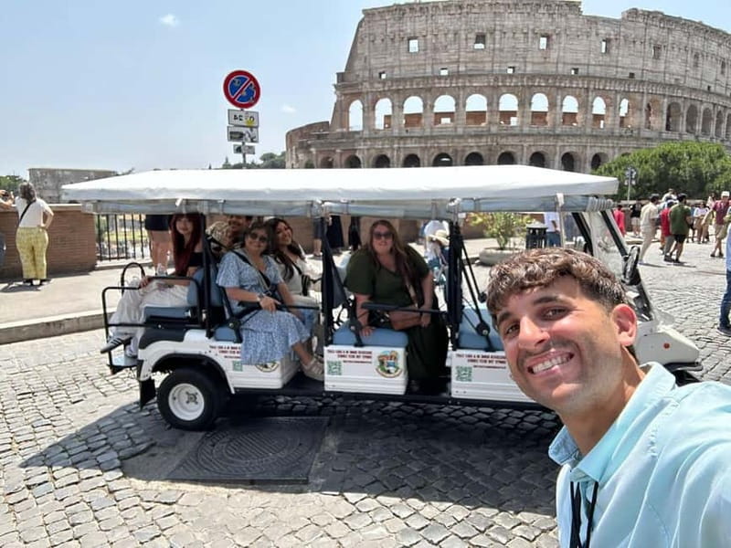 Rome: 4 Hour Electric Golf Cart Tour with Hotel Pickup - Piazza Venezia and Rome’s grand scale