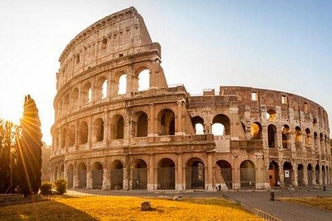 Rome 4 Hours Private Guided Tour with Pickup in Luxury Minivan - The Aventine Keyhole adds a small surprise